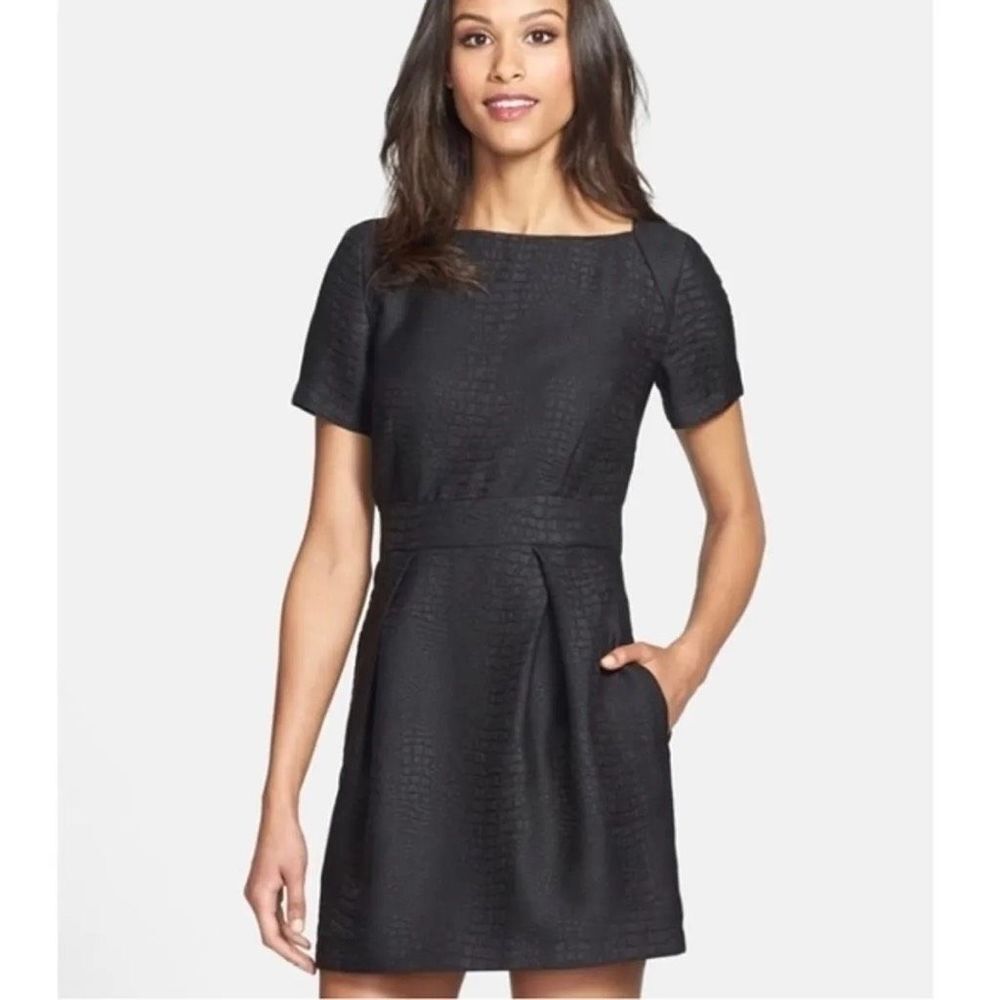 NWOT French Collection Women's Black Croc Luxe Print Sheath Mini Dress Size 0
